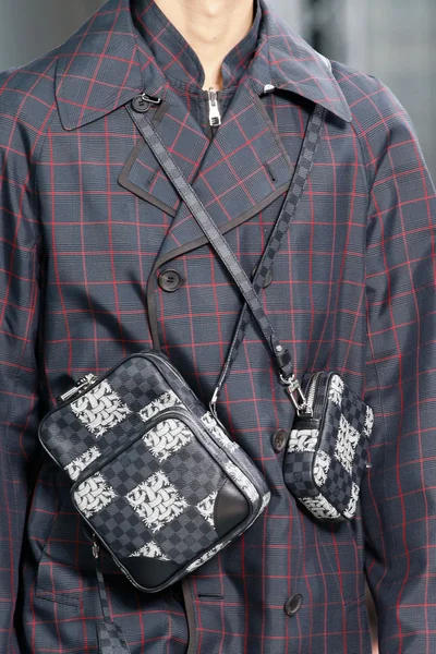 Look 62